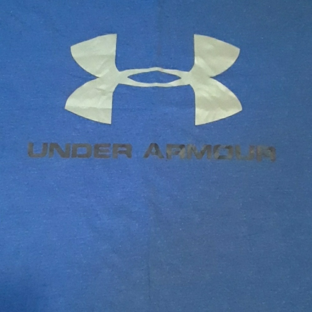 Under Armor Men's T-shirt